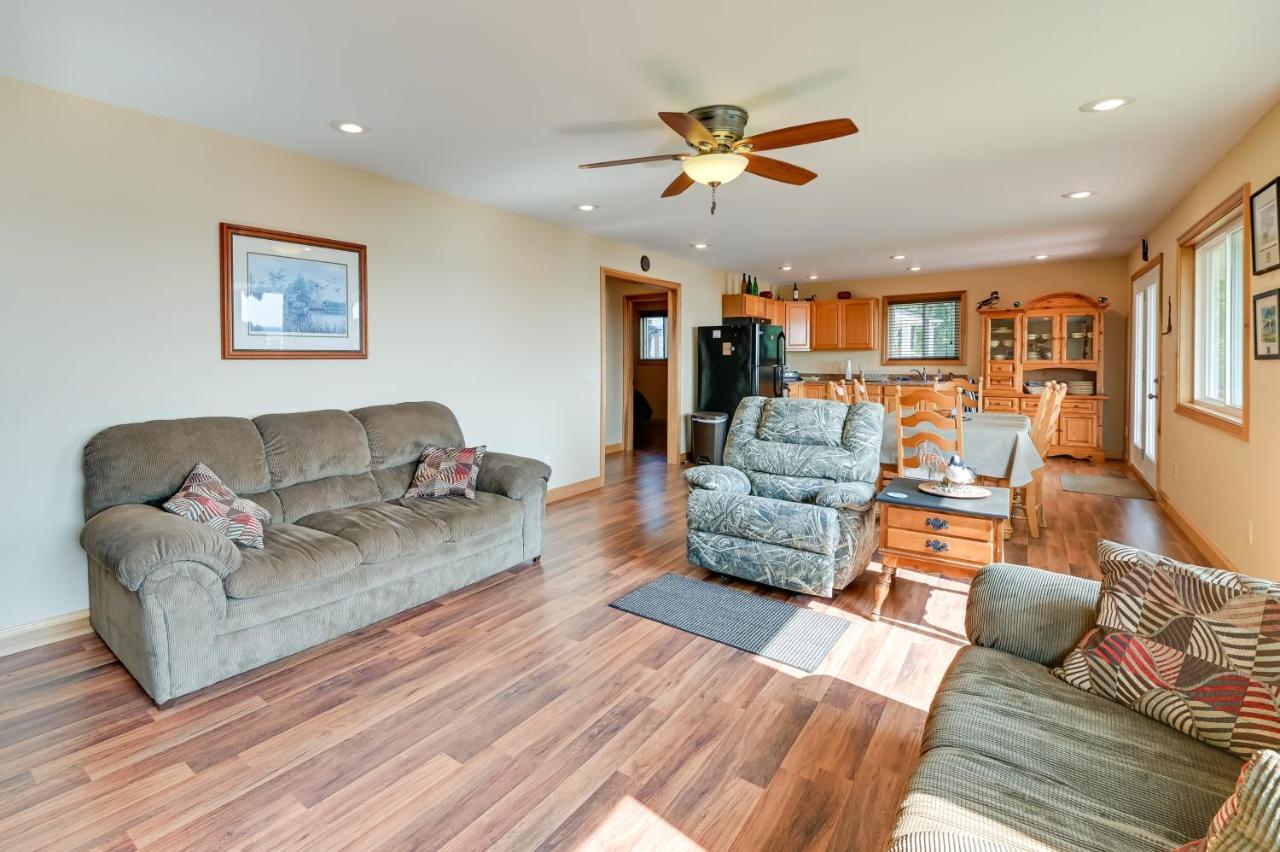 Kentucky Lake Getaway With Lookout Deck, Water View! New Concord Exteriör bild