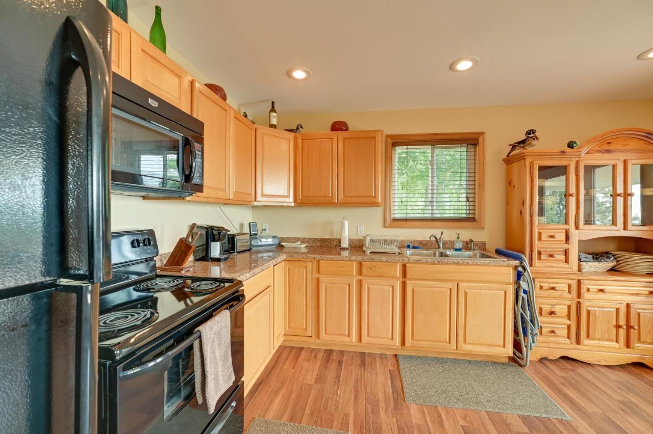 Kentucky Lake Getaway With Lookout Deck, Water View! New Concord Exteriör bild