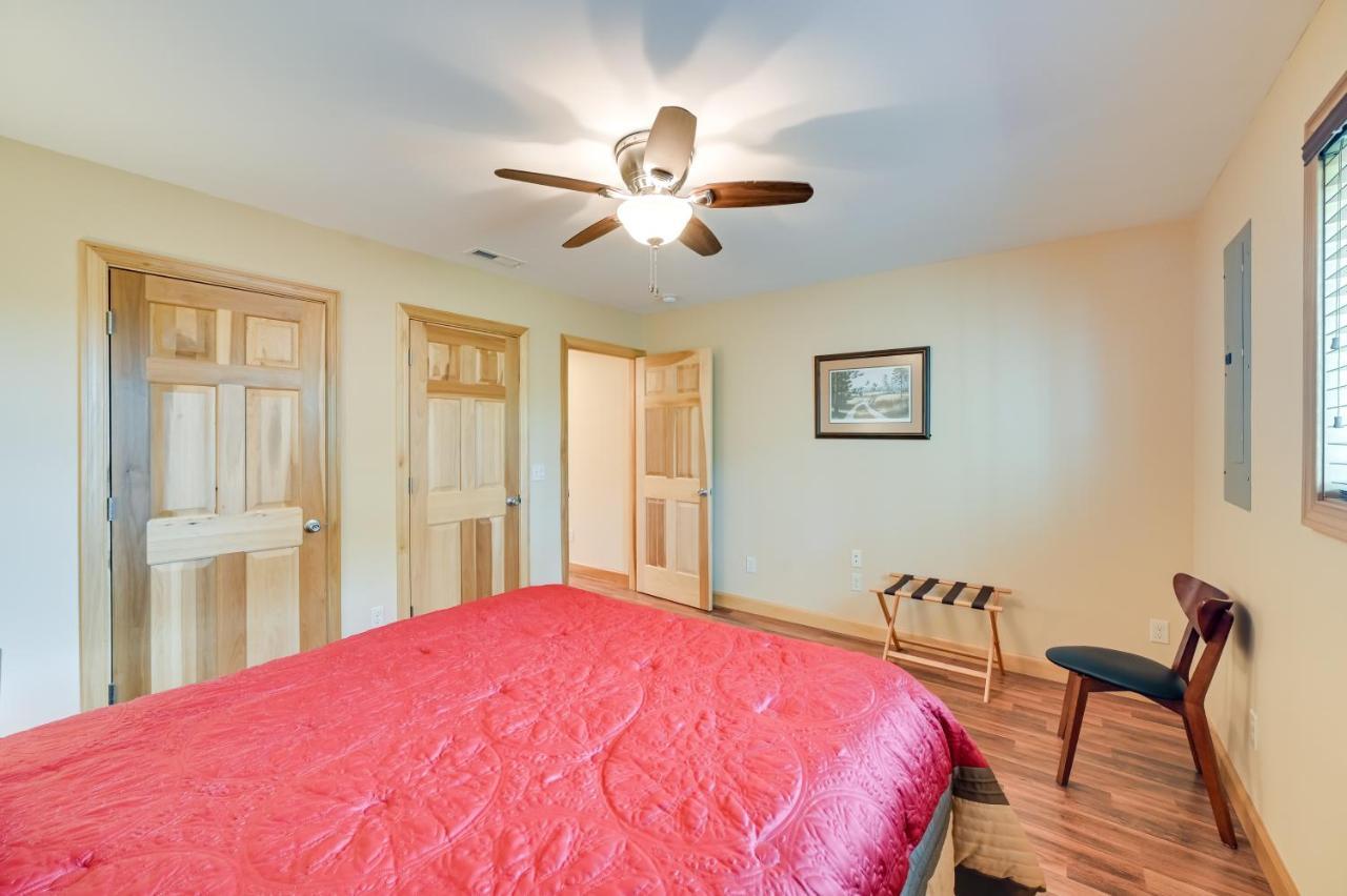 Kentucky Lake Getaway With Lookout Deck, Water View! New Concord Exteriör bild