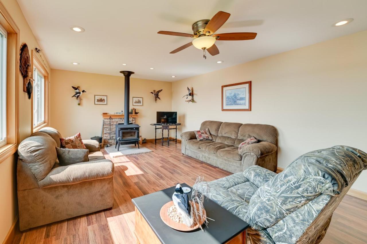 Kentucky Lake Getaway With Lookout Deck, Water View! New Concord Exteriör bild