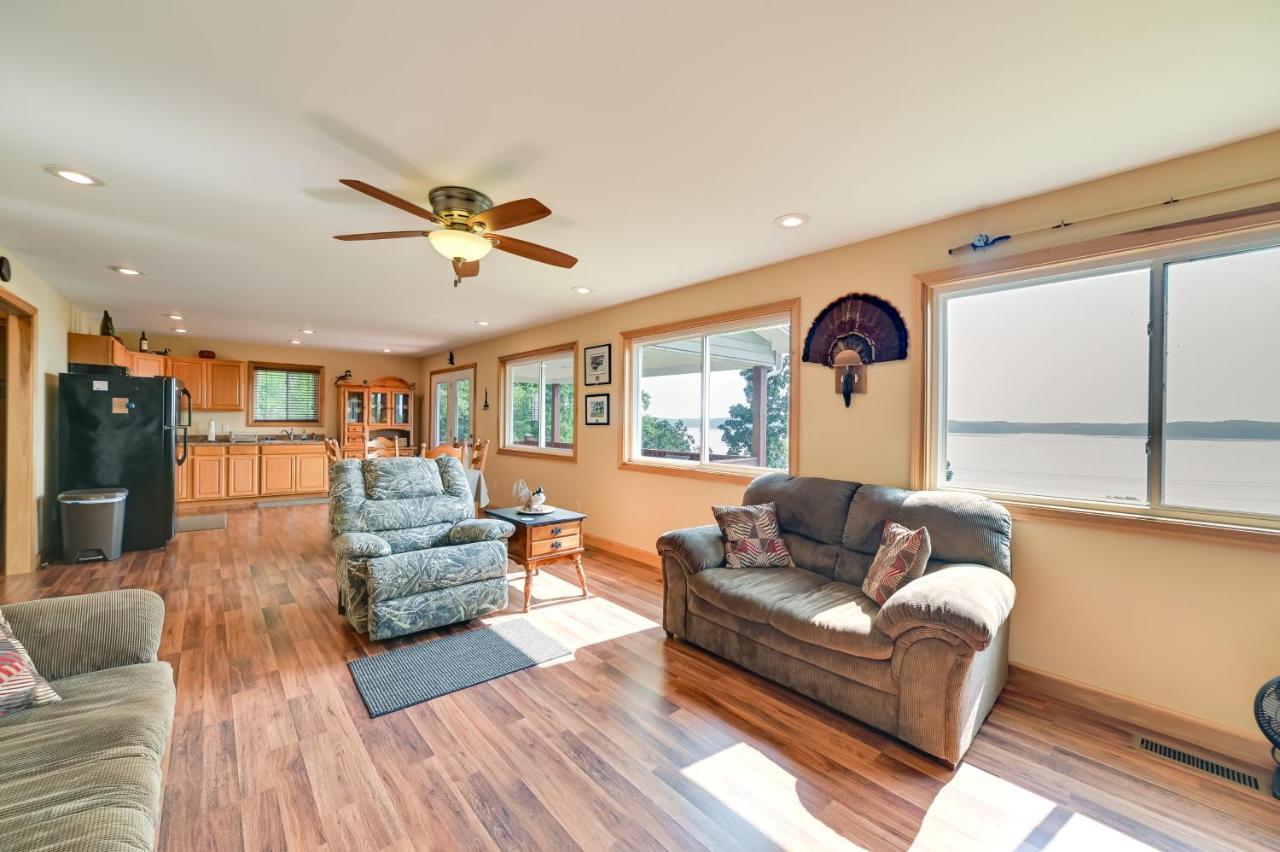 Kentucky Lake Getaway With Lookout Deck, Water View! New Concord Exteriör bild